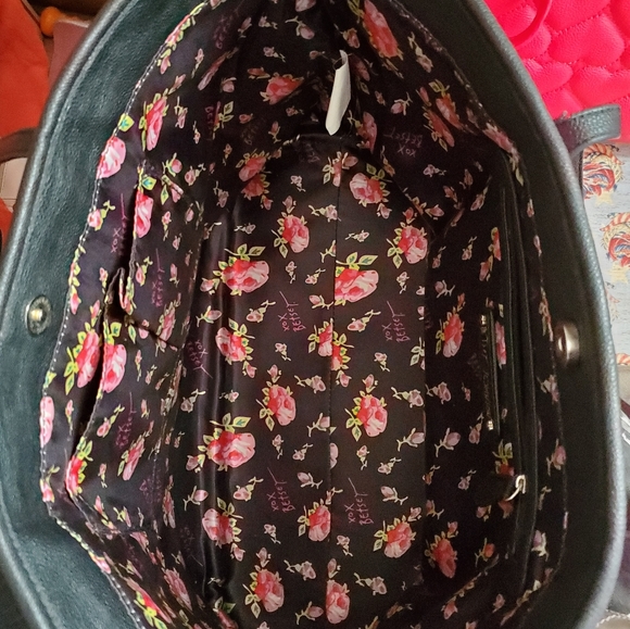 Betsey Johnson pink tote w/gold studs HOT!! - Picture 6 of 8